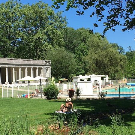 Camping 3 Etoiles - Piscine Chauffee - Vue Montagne แซ็ง-จิฮองส์ ภายนอก รูปภาพ