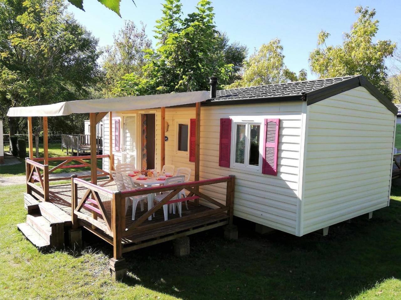 Camping 3 Etoiles - Piscine Chauffee - Vue Montagne แซ็ง-จิฮองส์ ภายนอก รูปภาพ