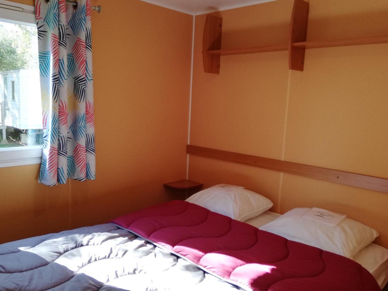 Camping 3 Etoiles - Piscine Chauffee - Vue Montagne แซ็ง-จิฮองส์ ภายนอก รูปภาพ