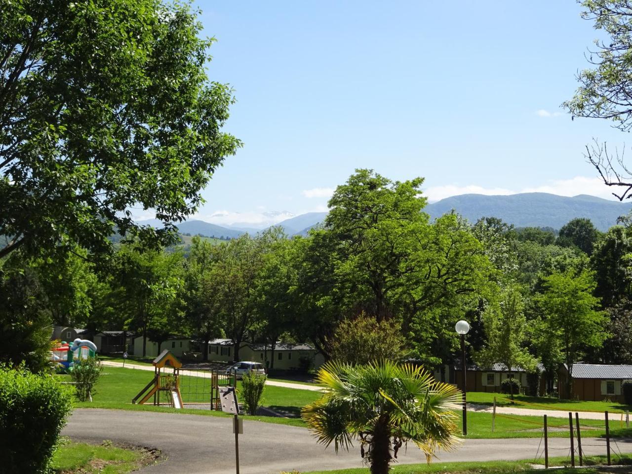 Camping 3 Etoiles - Piscine Chauffee - Vue Montagne แซ็ง-จิฮองส์ ภายนอก รูปภาพ